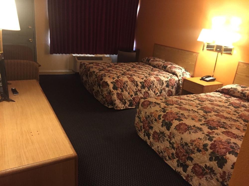 Camelot Inn Amarillo Bagian luar foto