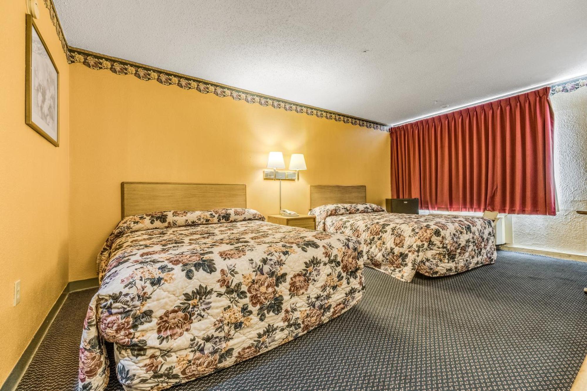 Camelot Inn Amarillo Bagian luar foto